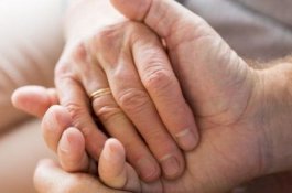 Tak Sadar, Wanita Ini Tiba-tiba Melahirkan di Toilet