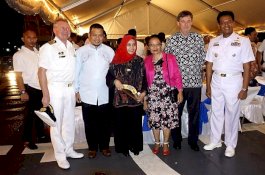 Kapal Perang Australia Jamu Makan Malam Petinggi TNI-Polri dan Pejabat Makassar
