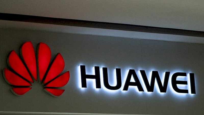 Huawei Dilarang Gunakan Kartu SD di Produk Mendatang