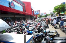 Perhatikan 5 Bagian Ini Saat Motor Sering Terjemur Panas