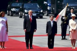 Trump Jadi Pemimpin Dunia Pertama yang Bertemu Kaisar Baru Jepang