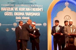 Qari Indonesia Syamsuri Firdaus Juara MTQ Internasional di Turki