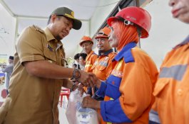 Target Adipura, Iqbal Minta Kesejahteraan Petugas Kebersihan Ditingkatkan