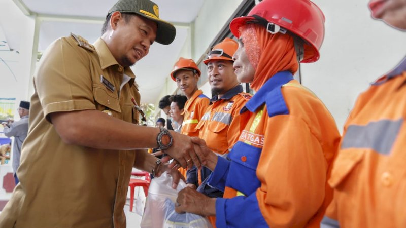 Target Adipura, Iqbal Minta Kesejahteraan Petugas Kebersihan Ditingkatkan