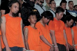 Segini Upah Bunuh Pejabat Nasional dan Bos Lembaga Survei