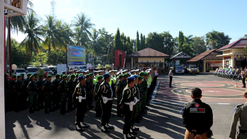 Jelang Hari Raya Idul Fitri, Kapolres Takalar Pimpin Apel Gelar Pasukan Ops Ketupat 2019