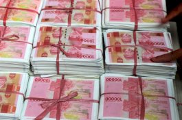 Siap-siap Tukar Uang Jelang Lebaran, Begini Cara Mengenali Uang Palsu