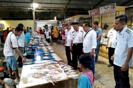 Wakil Bupati Jeneponto Pantau Harga Sembako Jelang Lebaran