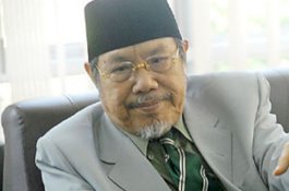 Eks Menteri Agama KH Tolchah Hasan Meninggal Dunia
