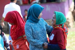 Datangi Warga di Pelosok, PKK Bantaeng Salurkan Bantuan Sembako