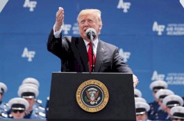 Sampai Migran Ilegal Berhenti Datang, Trump Tekan Meksiko Lewat Jalur Dagang