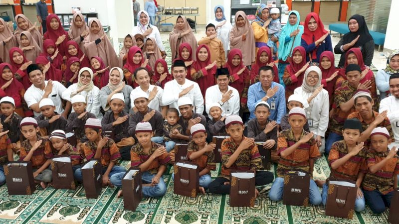 Beri Ribuan Paket Sembako, BNI Wilayah Makassar Gelar Safari Ramadan