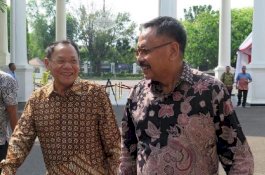 Jokowi Kumpulkan Pensiunan Jenderal TNI di Istana