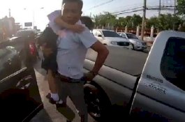 Biker Heroik Selamatkan Gadis yang Kejang-kejang di Kemacetan Lalu Lintas