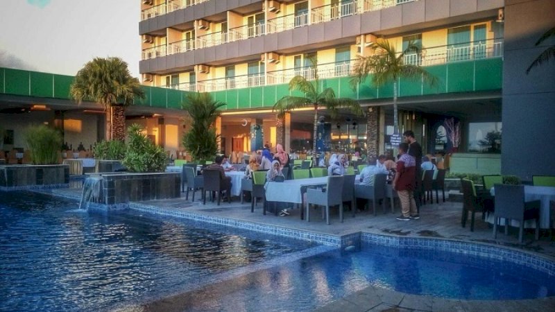 Manajemen Dalton Hotel menawarkan sejumlah promo menarik bagi para tamu.