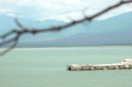 Air Laut Turun, Gereja Abad 17 Ini Muncul ke Permukaan