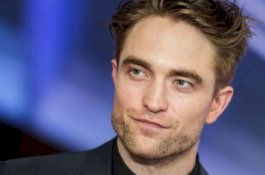 Aktor Twilight Robert Pattinson Akan Membintangi 'The Batman'