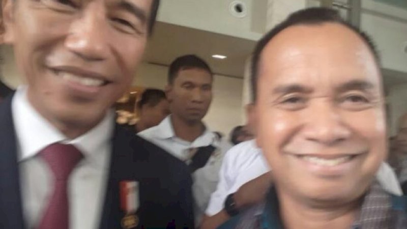 Ketua Kadin Sidrap, AM Yusuf Ruby (kanan), bersama Presiden Joko Widodo.