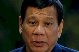 Presiden Filipina Klaim Dia Dulu Gay, Tapi Disembuhkan Wanita Cantik