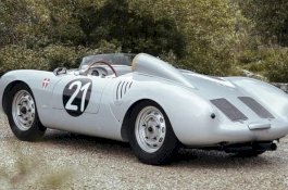 Buatan 1957, Mobil Ini Laku Terjual Rp52 Miliar