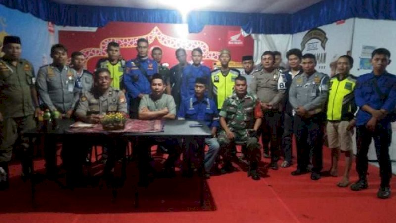 Wakil Bupati Taakalar H Achmad Dg Se&rsquo;re terjun langsung melakukan pengecekan dua lokasi pos terpadu pelayanan Lebaran 2019, Sabtu (1/6/2019).