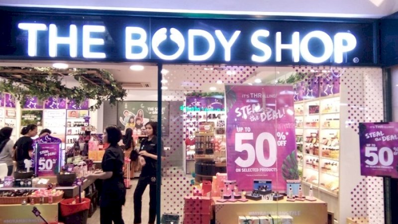 Menjelang Idulfitri 1440 Hijriah, The Body Shop Mal Ratu Indah menawarakan diskon 50 persen kepada setiap pengunjung. Promo ini berlaku hingga 12 Juni 2019. 