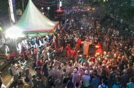 Usung Tema Go Green, 2000 Orang Ramaikan Pawai Takbir di Makassar