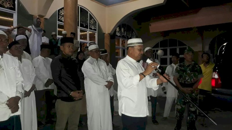 Start di Masjid Agung, Bupati Jeneponto Lepas Pawai Takbir Keliling