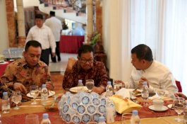 Sabri Ikut Dampingi Pj Wali Kota Makassar Hadiri Open House Aksa Mahmud