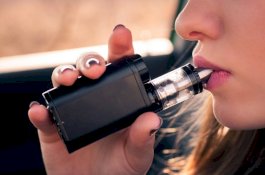 Sama Seperti Rokok, Vape Juga Bisa Menyebabkan Batuk
