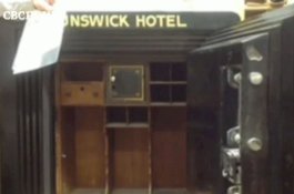 Brankas Antik 900Kg Berusia 40 Tahun Dibuka Perdana, Isinya Ternyata Ini