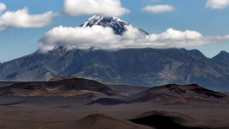 Diprediksi Aktif, Gunung Api di Rusia Bisa Meletus Kapan Saja
