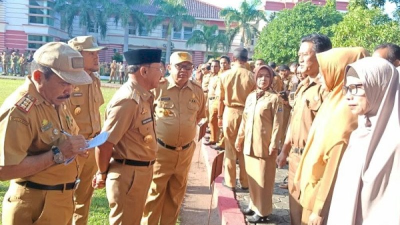 Bupati Jeneponto, mendata satu per satu ASN.