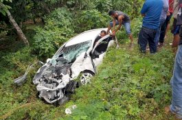 Mobil Masuk Jurang, Mahasiswi Fakultas Kedokteran UMI Tewas di Bone