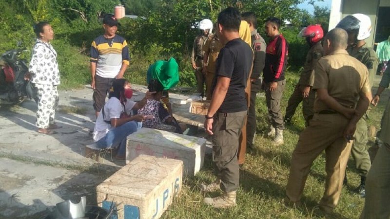 Satpol PP Jeneponto Tertibkan Penjual Ikan di Pinggir Jalan