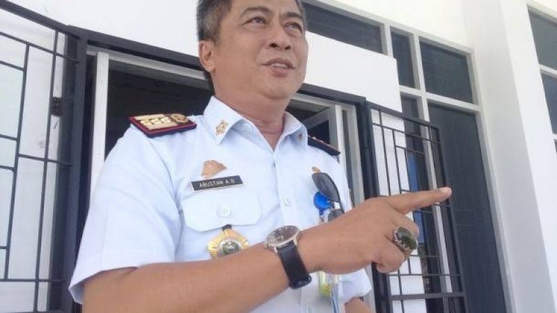 Kepala Dinas Pendidikan Barru, Abustan AB