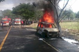 Angkut 15 Jeriken Bensin, Mobil Terbakar di Jeneponto