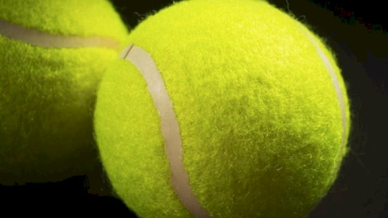 Bola tenis