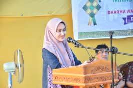 Bupati Lutra Minta Guru Fokus Pada Peningkatan SDM