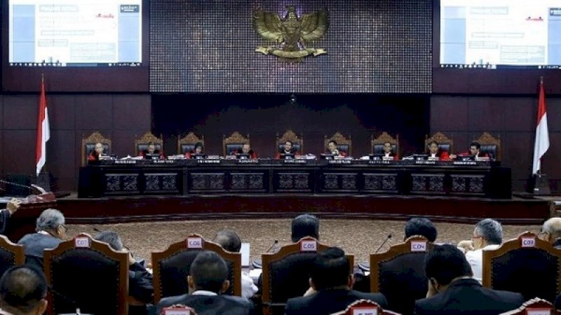 Suasana sidang di MK.