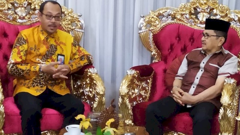 Wali Kota Palopo, HM Judas Amir (kanan), saat menerima Kepala BPKP Perwakilan Sulsel, Arman Sahari Harahap.