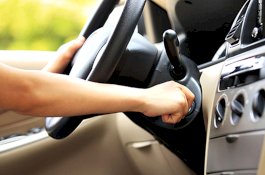 Bisa Rugi, Jangan Kelamaan Panaskan Mesin Mobil