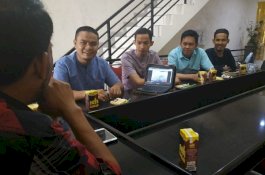 Perkenalkan Program Sosial, Kurir Langit Kunjungi Rakyatku.com