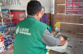 Dapur Umum LAZIS Wahdah Layani Warga Korban Banjir Konawe Utara