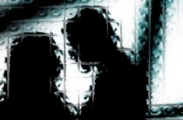 Tuding Jaksa Selingkuhi Istri Pegawai, Warga Serbu Kantor Kejari Watampone