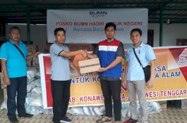 Semen Tonasa Bagikan Bantuan untuk Korban Bencana di Konawe Utara