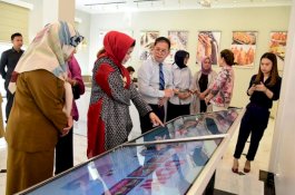 Ketua Dekranasda Bawa Pengusaha Kuliner Kunjungi Pengekspor Udang Terbesar di Sulsel