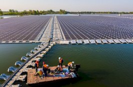 Panel Surya Akan Dipasang di Lautan Dunia untuk Kurangi Gas Rumah Kaca