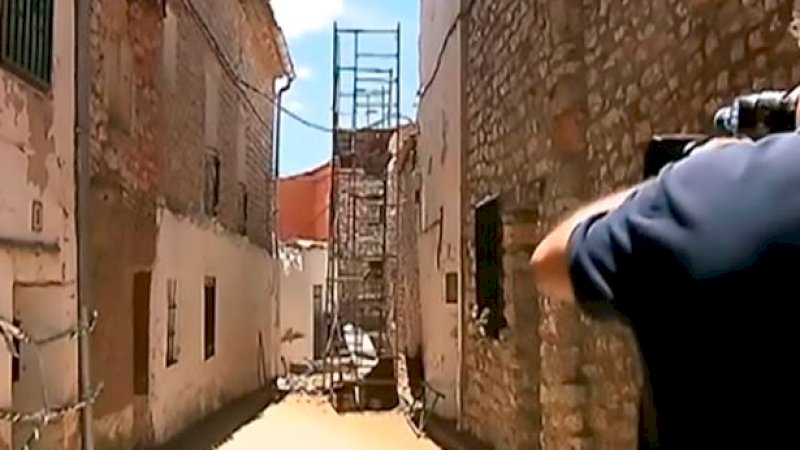 Bersaudara Bunuh Ibu Kandung, Jasadnya Disembunyikan di Dinding Rumah