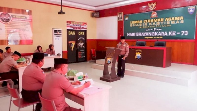 Suasana lomba ceramah agama antar Bhabinkamtibmas, yang diadakan di Aula Endra Dharmalakasana, Sabtu (22/6/2019).